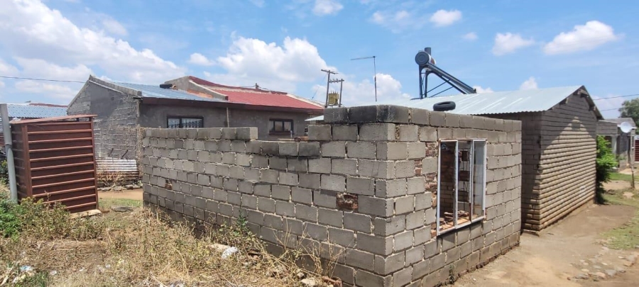 2 Bedroom Property for Sale in Botshabelo Free State